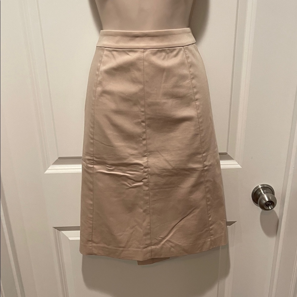 NWY Ann Taylor Classic Beige Pencil Skirt Sz 6